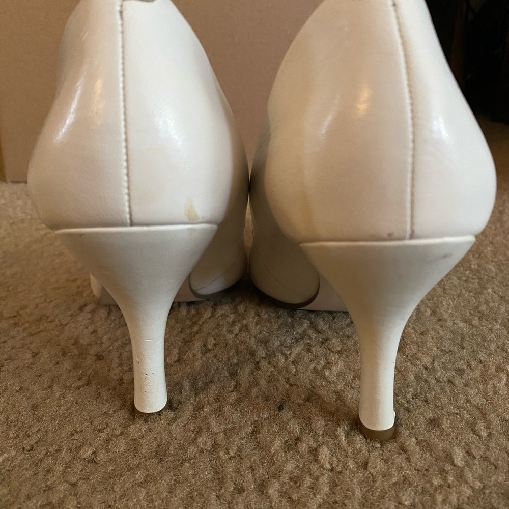 White Pointed Toe Heel - image 3